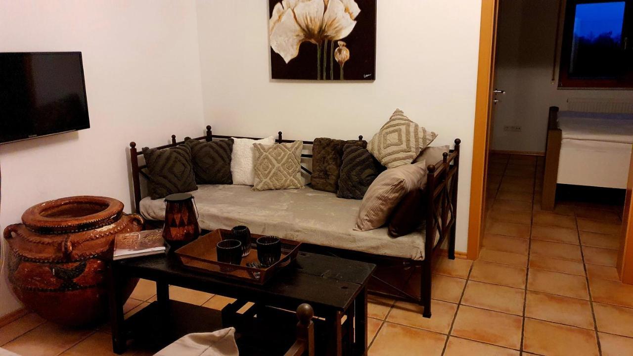 Wohnen Im Orientalischen Ambiente Apartment Harthausen  Luaran gambar